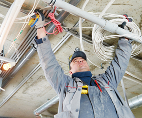 【美高梅集团4688am电缆】走墙壁里电线，，，，未来老化了怎么换？？？？？？？